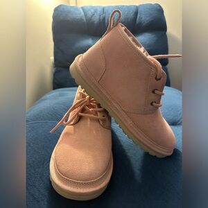 Blush Pink Ugg Nuemel